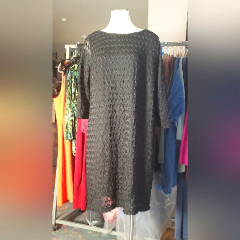 Sharagano *Soft* Lace Shift Dress (22W)